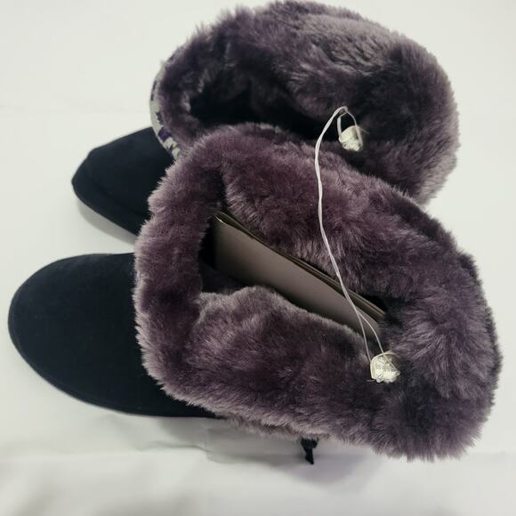 MUDD Blanket Wrap Boot Slippers like Mukluks Black Faux Suede & Fur House shoes - Picture 3 of 16